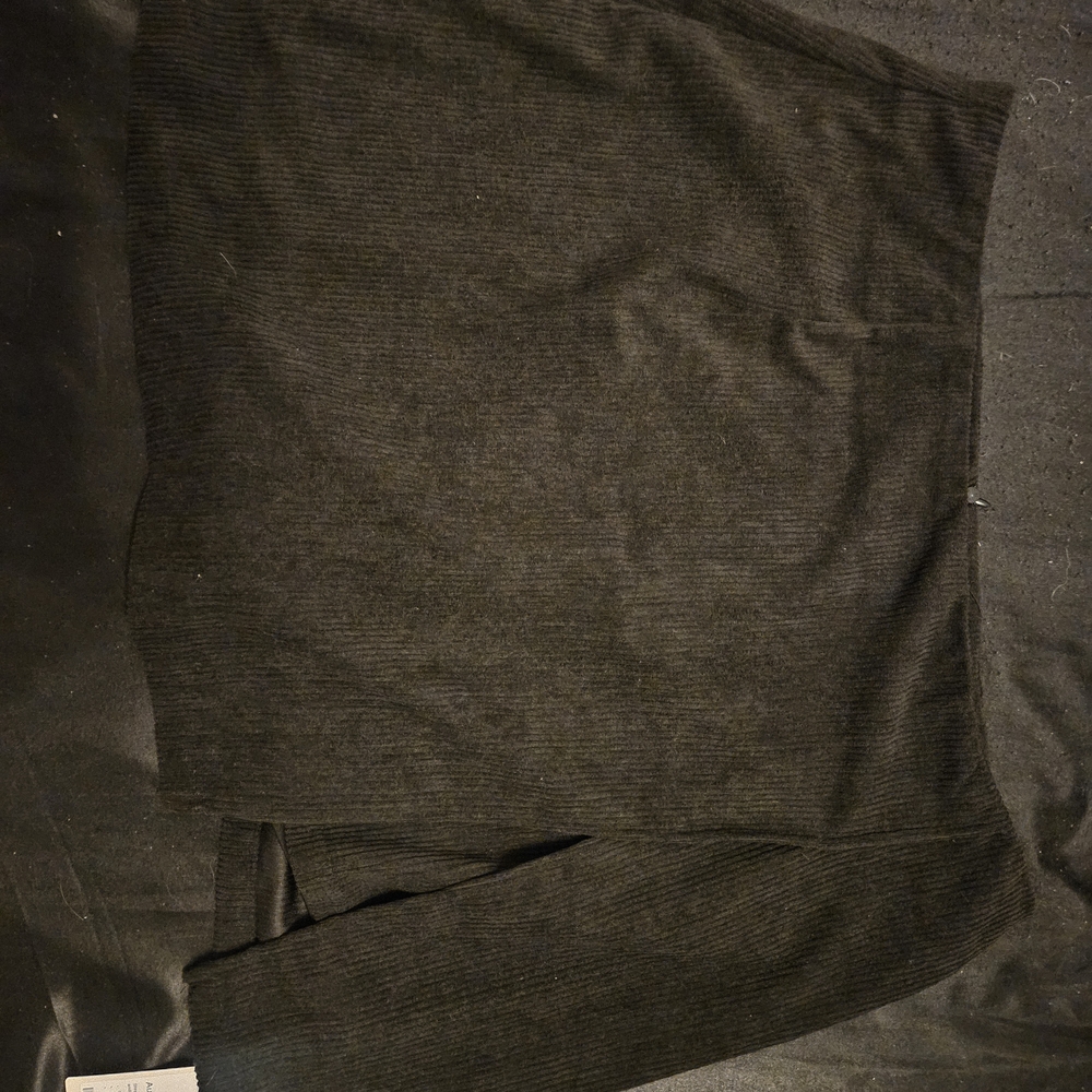 Halara Black Skirt